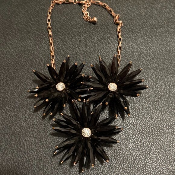 Ted Baker Starburst flower necklace - Picture 1 of 3